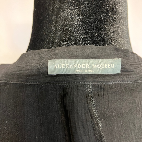 Stunning Alexander McQueen Chiffon Top - Picture 8 of 9